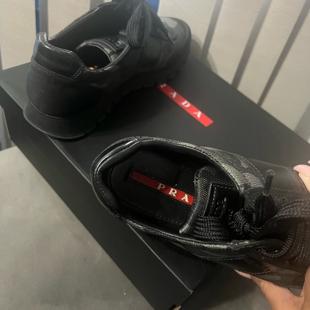 Womens Prada Sneaker Aunthentic* send best offer - Picture 4 of 5